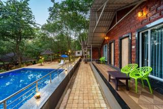 Rain Forest Jungle Stay - 4