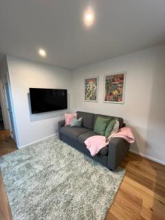 Cosy Hanleys Farm Retreat - 2 Bed - 5