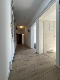 Mieterlux Central 4-Room Apartment near Offenbach Central Station 8 Guests - 3