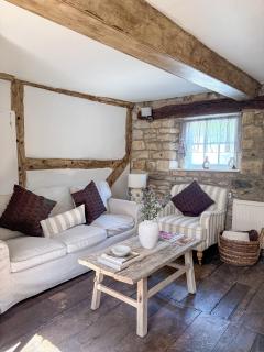 Castle Cottage Winchcombe - 9