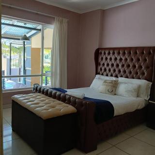Spacious Executive Stay in Waterford Park - 7