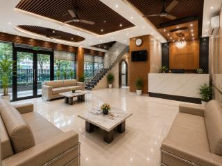 Hotel Luxury Suites Delhi Airport - 1