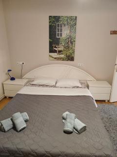 Harys Home - 1
