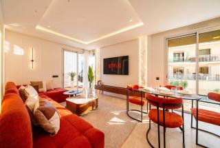 CFC Hidden Gem with Double terrasse GYM & Parking - 5