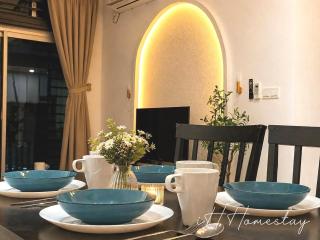 Arch Playhouse - Camellia Austin by iH Homes - 3