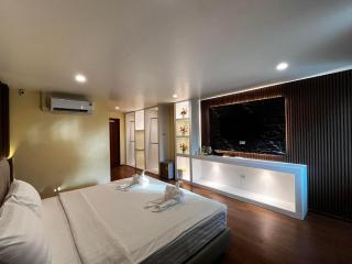 Triples Sunset Beach - 3