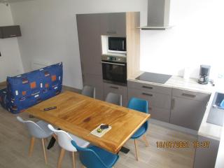 St Pair-sur-Mer bike house - 2