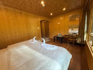River Retreat Resort - 5