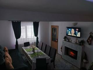 Acasă la Cutuca - 1