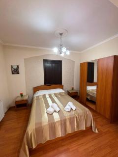 Sofia Cozy Apartment in Chugureti - Tbilisi - 6