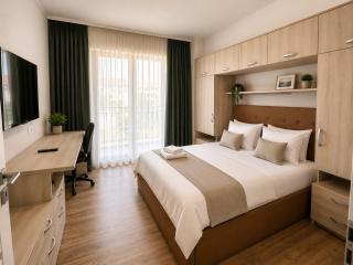 MAMAIA LAKE APARTMENTS - 8