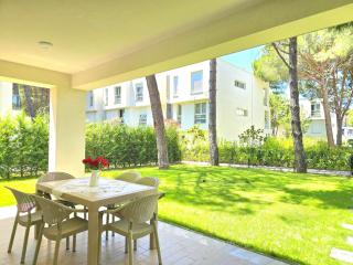 Garden Apartment in San Pietro Residence 303 - 4