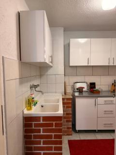 Green Hills studio apartment - 1