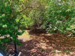 Deerland View Escape with Pool, 2BedRoom Apartment - 9