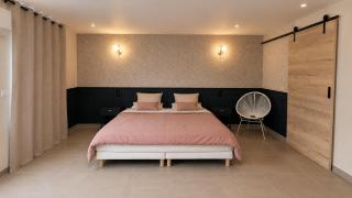 Suite Romantique - king size & douche Italienne - 0
