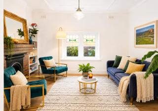Luxury Brighton Family Retreat 5BR Walk to Train - 0