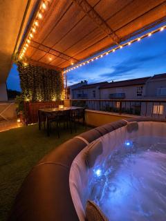 Apartman 11th Circle with jacuzzi - 0