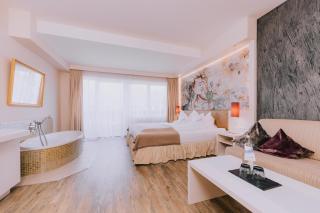 Alpen-Herz Romantik & Spa - Adults Only - 1