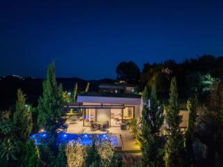 Villa GAÏA | Luxury Sauna and Pool by PikHost - 4