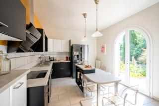 Grande maison avec piscine - 3