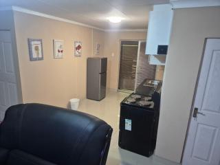 BK Guest Lodge - 5