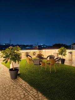 Lumora Home Stay - 8