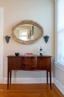 Majestic and Spacious 3 Bdrm 2 Bath Near Eden Park - 9