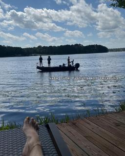River Rock Lake House, East Texas Sleeps 10 Pet Friendly Upscale Luxury - 9