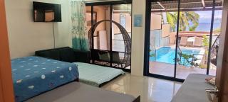 Beachfront house with private pool, Lobo Batangas - 1
