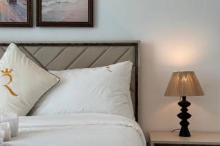 Royal 4BR Haven - Yas Island Luxury Escape - 6