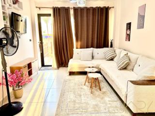 Zahra 1BR Ground Chalet with Garden - 4