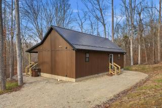 Hot Tub Cabin Fire Pit Private Retreat Sleeps 8 - 6