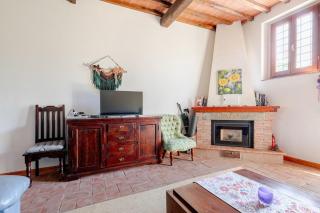 Spacious home with pool and vineyard views close to Greve in Chianti - 5
