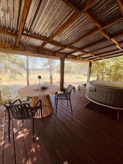 Chalet romantique avec jacuzzi privatif au cœur de la forêt - 9