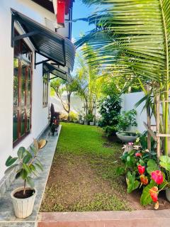 The Lotus Airport Luxury Villa - 2
