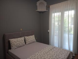 Cherry's house, Petroupoli! Athens! - 6