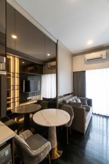 Thonglor Luxury Condo with Jacuzzi - 0