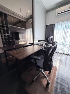 Thonglor Luxury Condo with Jacuzzi - 1