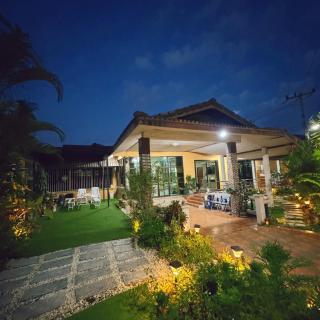 Sun and Moon House - 0