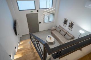Central Loft - 8