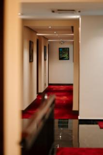 Monarch Boutique Hotel - 3