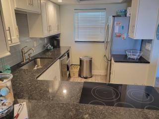 202 - Adorable 1 bedroom unit - 3