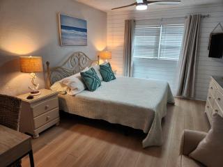 202 - Adorable 1 bedroom unit - 1