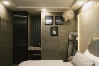 Grey Courtyard Entire Studio Taj Mahal Parking 3KM - 6