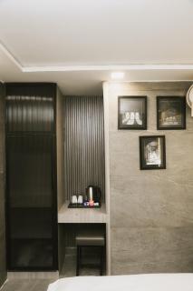 Grey Courtyard Entire Studio Taj Mahal Parking 3KM - 1