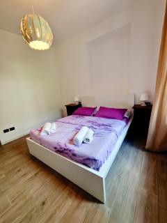 Tirano Family Hub - 8 Guests, Parking and View - 1