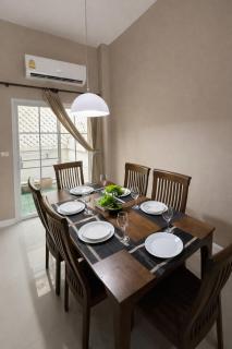 3BR Family Home l 8 Guests Pool Access l Bangkok - 2