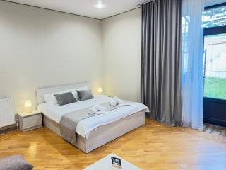 Chkalovka Guest House With Sevan View - 4