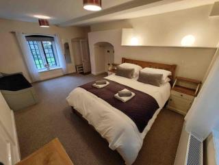 The Brew House, Wormhill Hall - 5