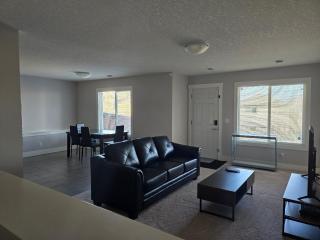 Modern Walkout Suite Private Entrance Self Checkin - 9